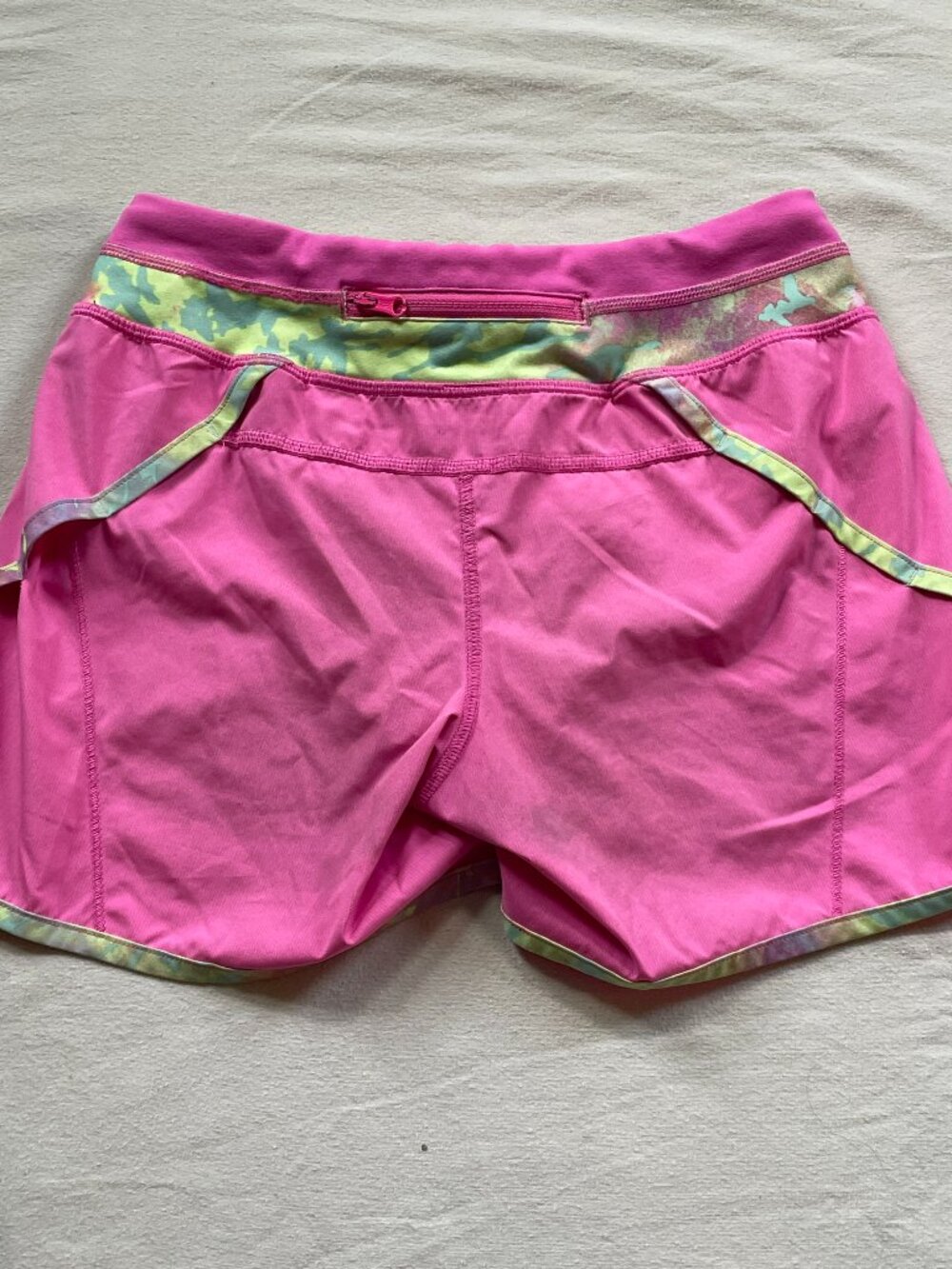 Ivivva Vivid Pink Athletic Shorts with Camo-Accent Waistband Girls 12